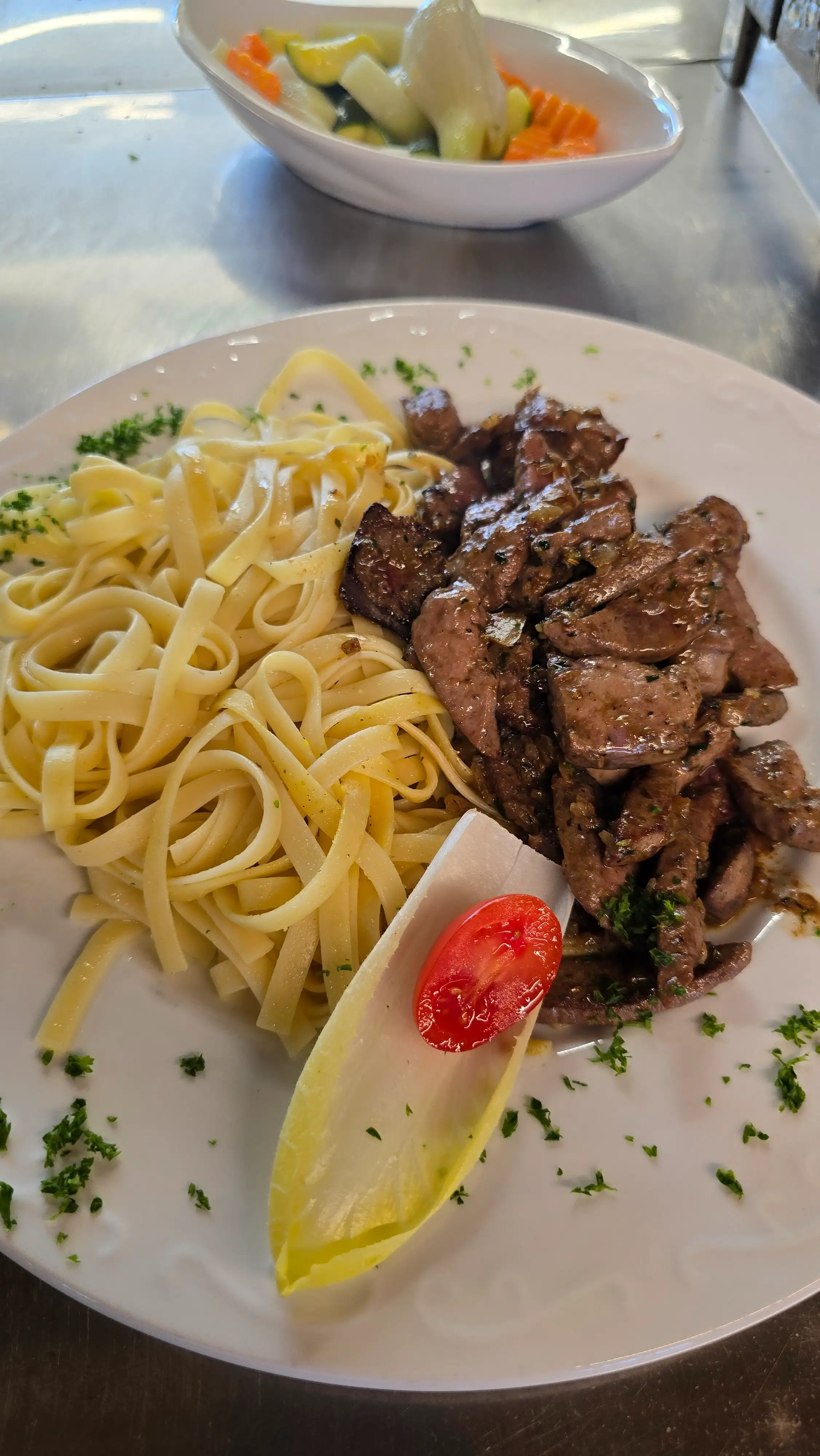 Kalbs-Metzgete Platte - Traditionelle Schweizer Spezialität